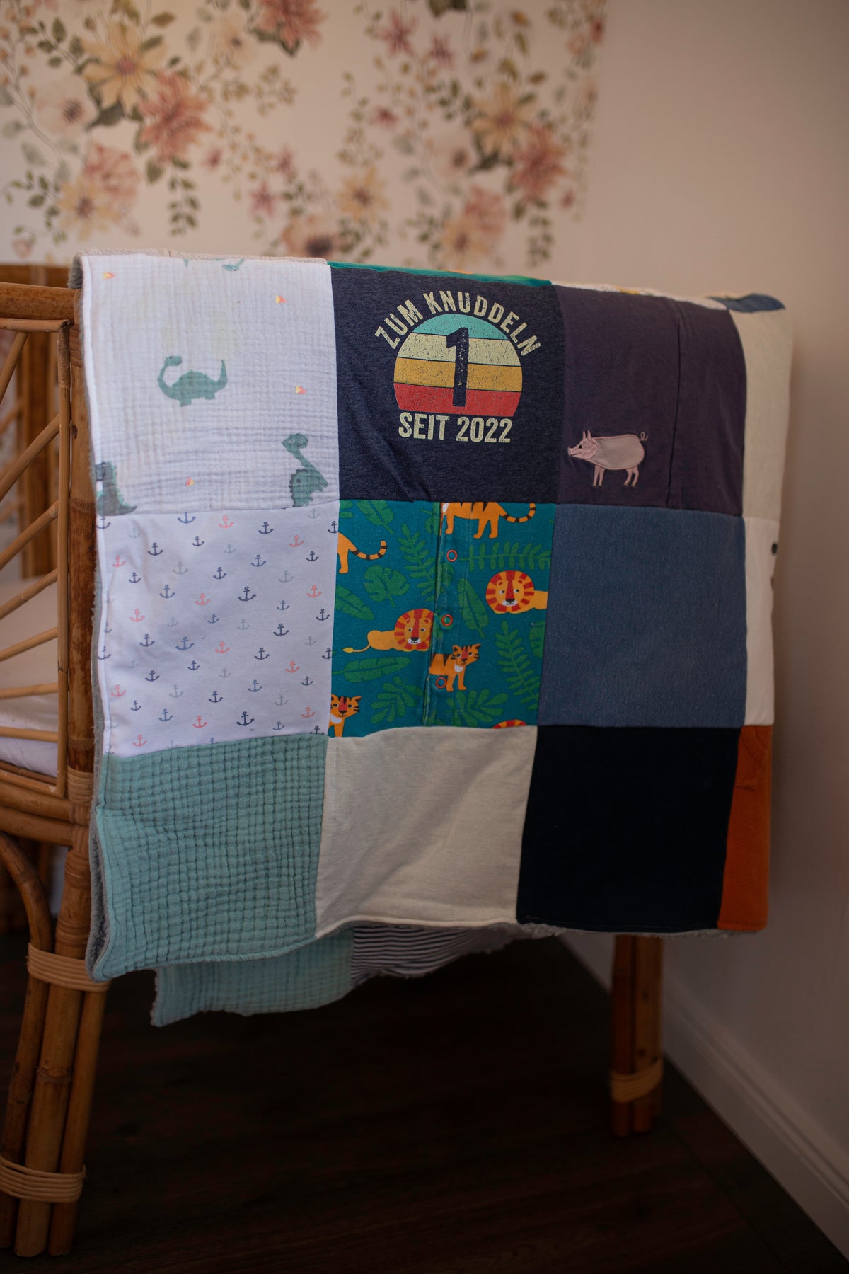ERINNERUNGSSTÜCK PATCHWORK-DECKE