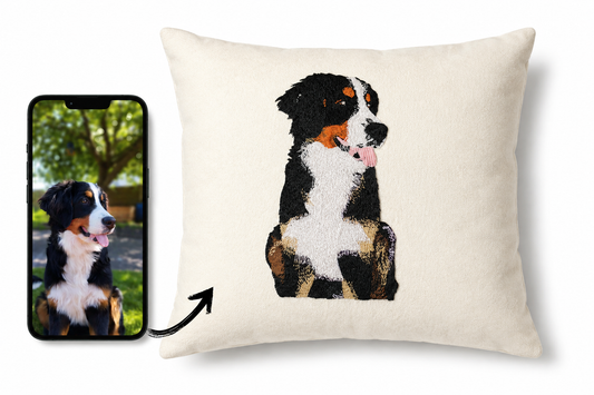 Personalisiertes Kissen mit gesticktem Tierportrait