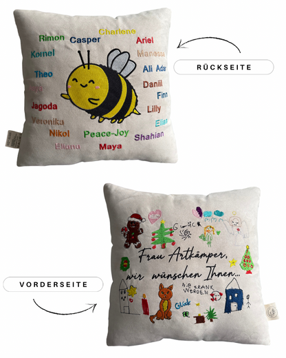 Personalisiertes Kissen mit gestickter Zeichnung